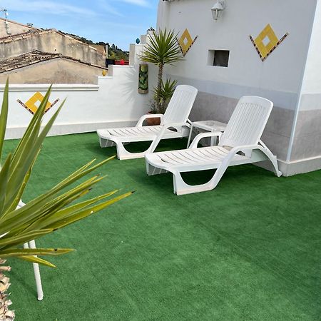 Vila Casa La Formica Noto Exteriér fotografie