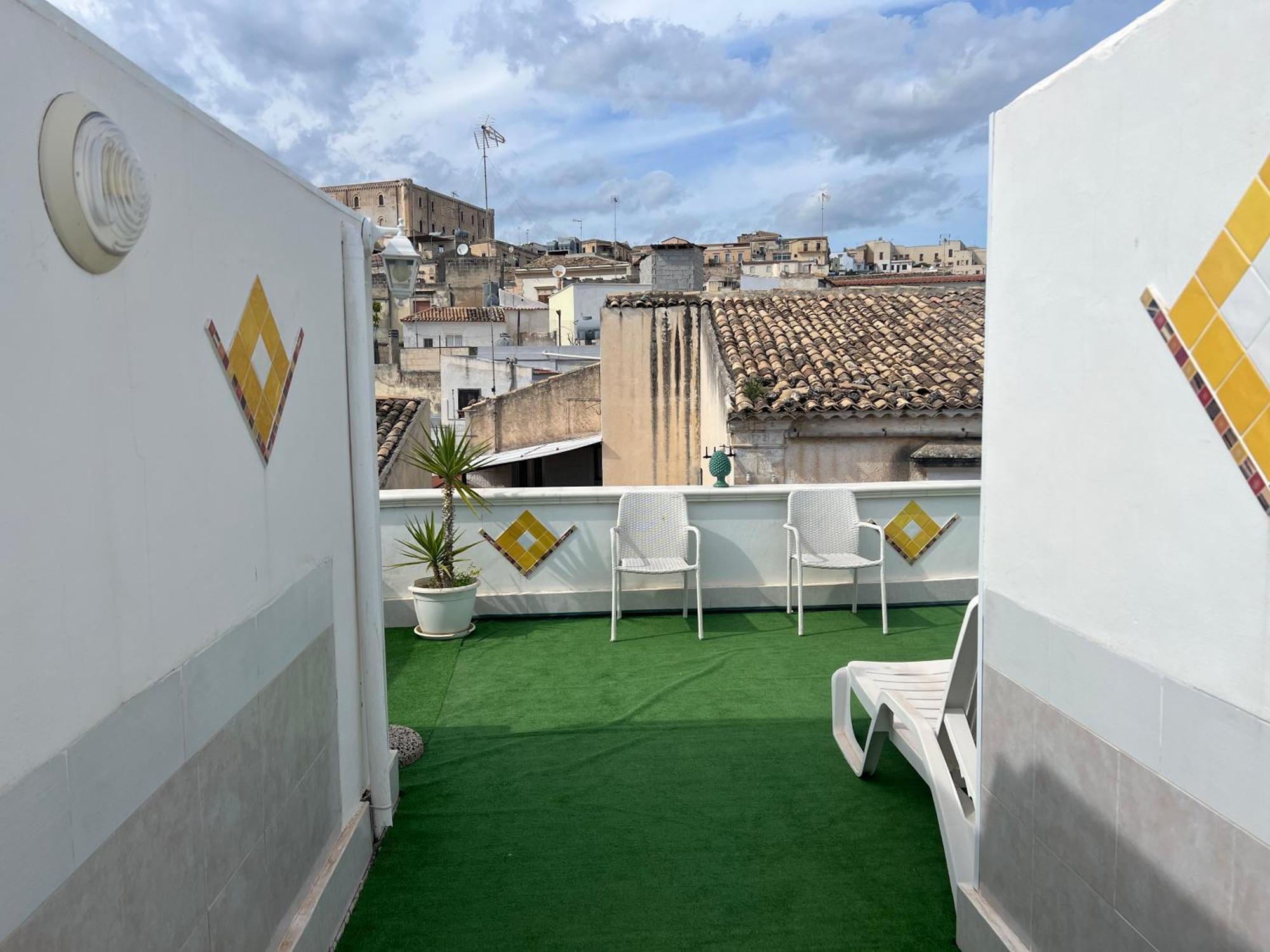 Vila Casa La Formica Noto Exteriér fotografie